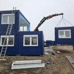Zeecontainers als noodwoning